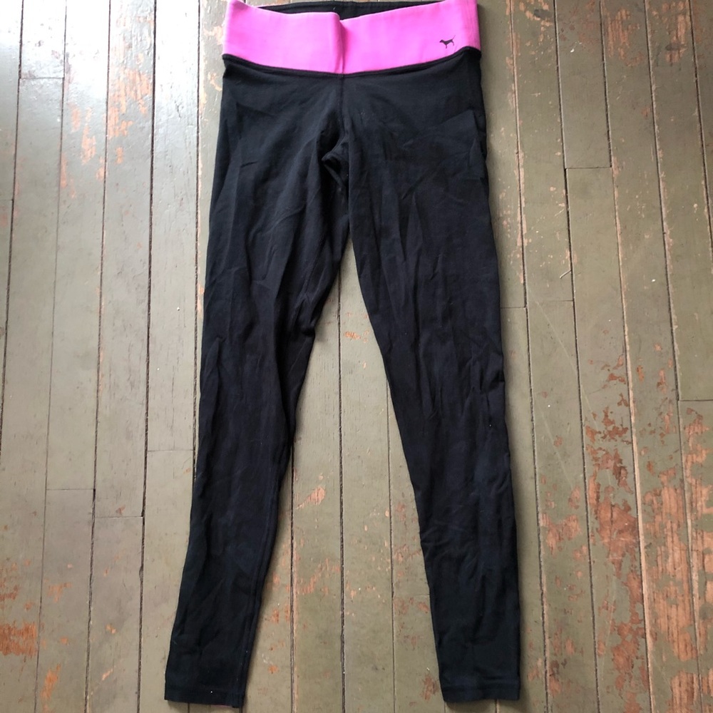 Pink yoga leggings